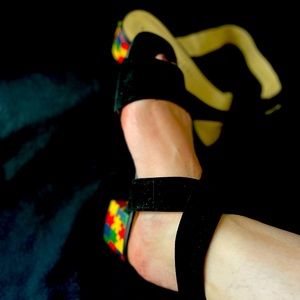 KATY PERRY-Wedge puzzle sandal